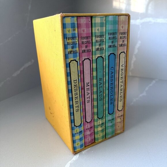 Favorite Recipes Of America 5-Vol Book Set Vintage1968 Hardcover with Box Case - Picture 1 of 10